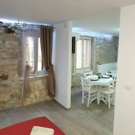 Appartamento House Batisacco Rovigno Esterno foto